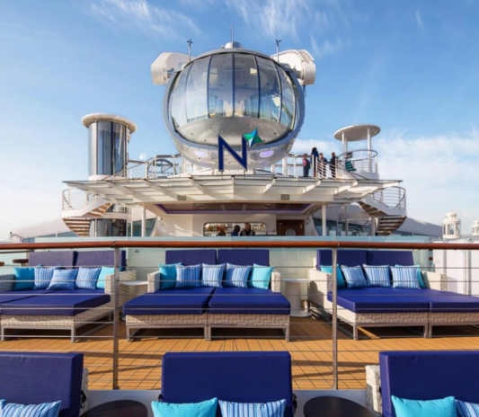 Capsula Panoramica Sobre el mar